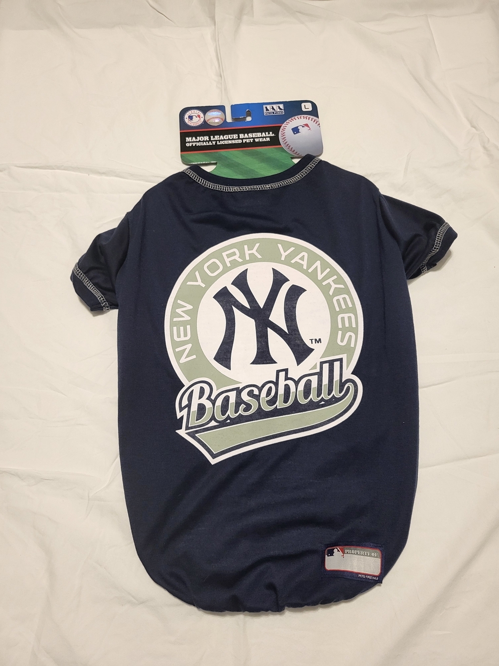 Pets First MLB New York Yankees Dog T-Shirt –Size Large– Officially Licensed NWT